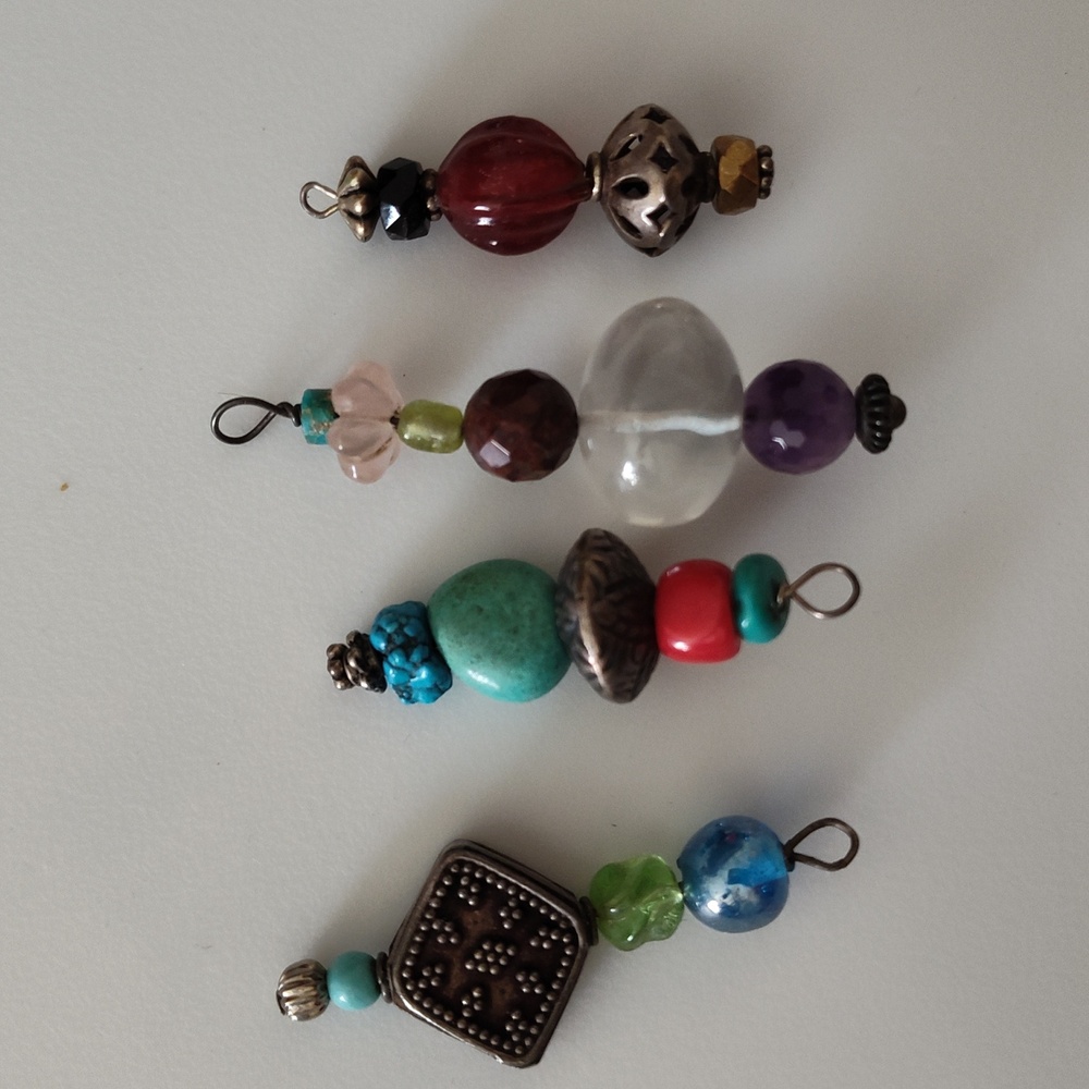Assorted Glass Beads - Picture 4 of 9